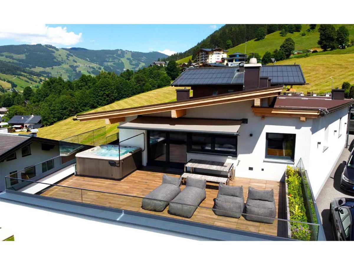 Ferienwohnungen Falkenstein Hinterglemm Saalbach-Hinterglemm Exterior foto